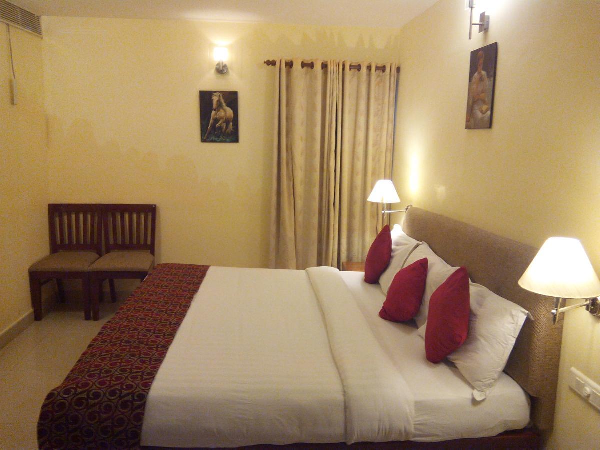 Kochi Park Residency Luxury Business Hotel מראה חיצוני תמונה